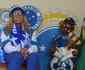 A casa azul de Salom: conhea o lar da torcedora que mais amou o Cruzeiro