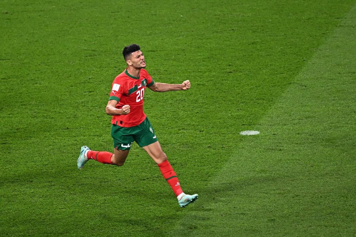 Achraf Dari empatou para o Marrocos menos de dois minutos depois de a Crocia sair na frente: 1 a 1