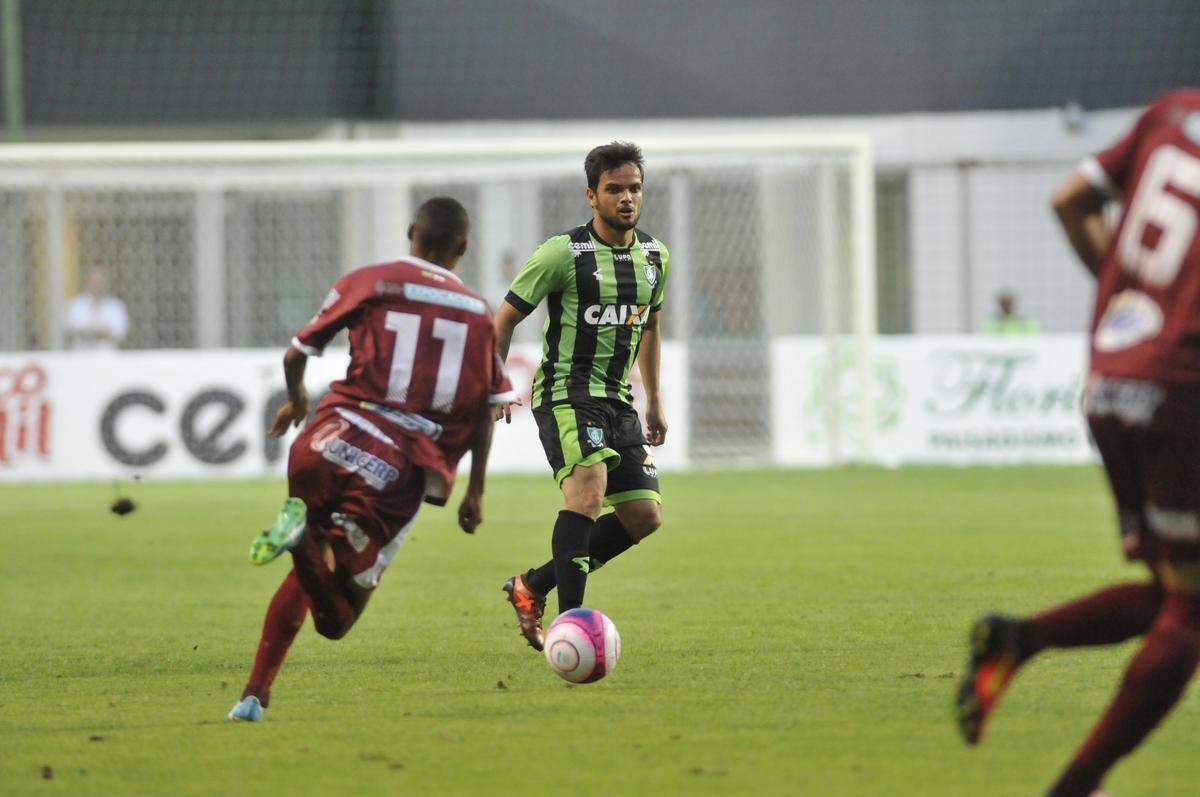 Amrica e Patrocinense se enfrentaram, no Independncia, pela primeira rodada do Campeonato Mineiro