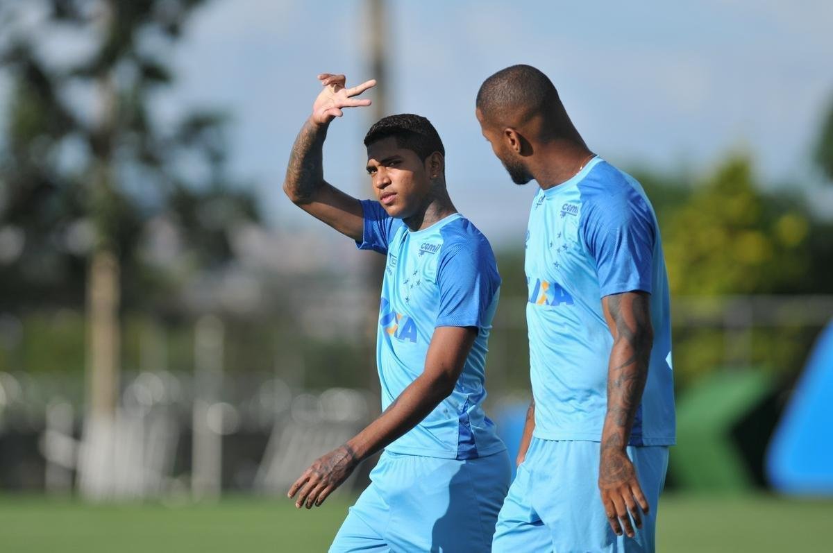 Fotos do ltimo treino do Cruzeiro antes do jogo diante do Tupi, pela semifinal do Campeonato Mineiro