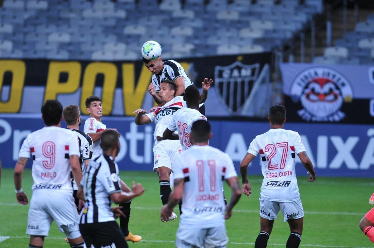 Fotos do duelo entre Atltico e So Paulo, no Mineiro, pelo Campeonato Brasileiro
