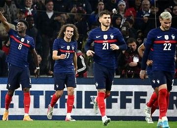Em Marselha, no Vélodrome, Seleção Francesa bate africanos por 2 a 1, de virada