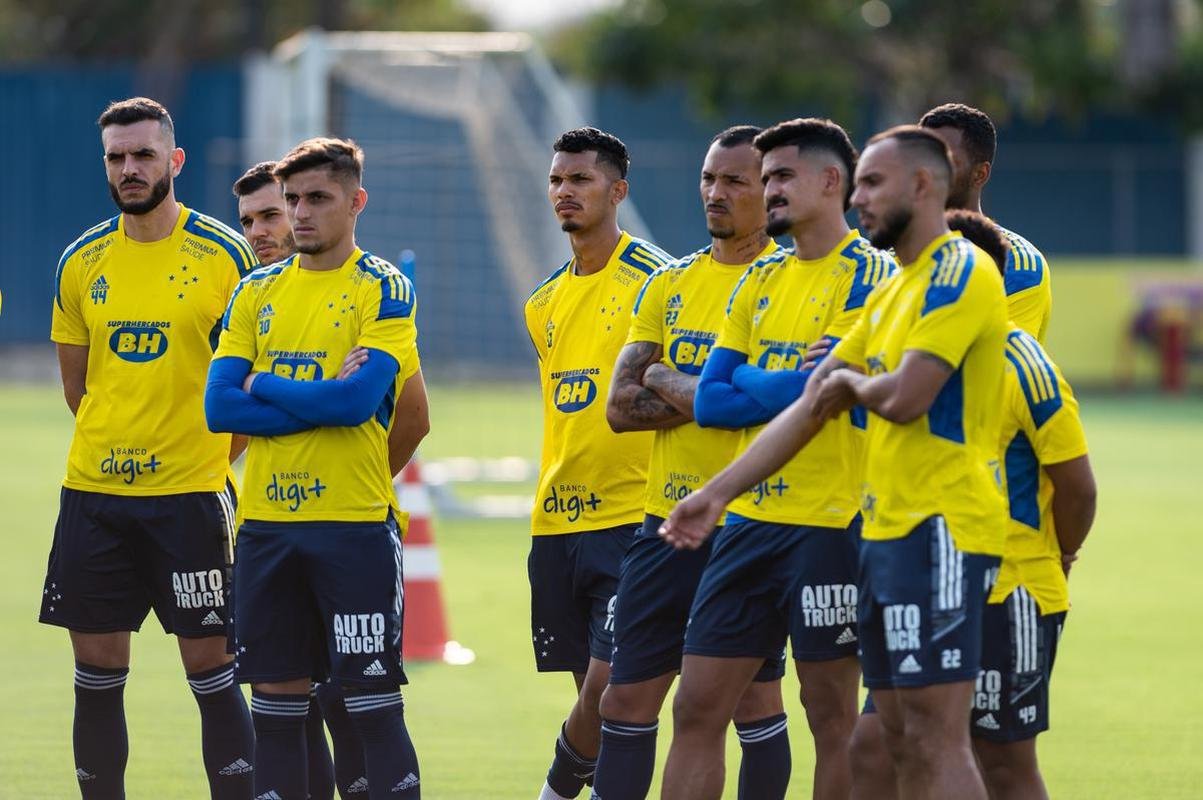 Fotos do treino do Cruzeiro desta segunda-feira (27/9)