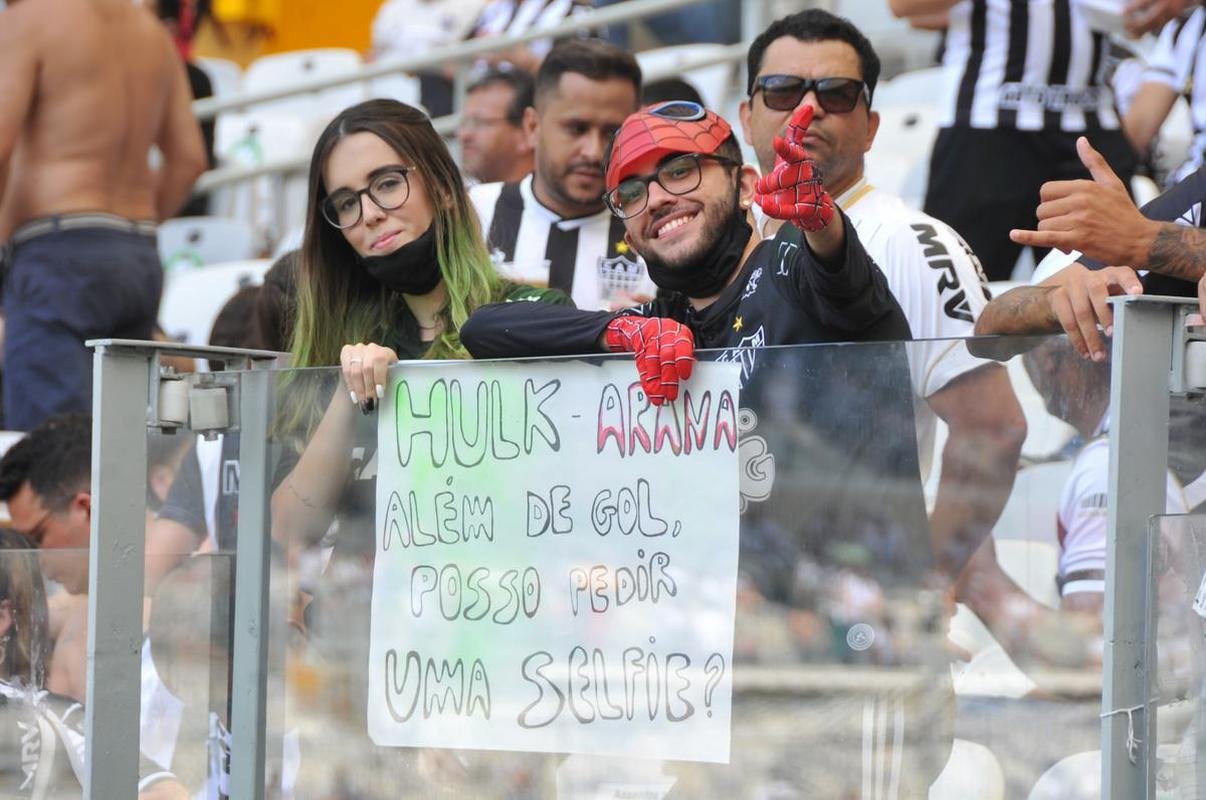 Fotos da torcida do Atltico na chegada ao Mineiro para acompanhar o jogo contra o Fluminense pela 36 rodada do Campeonato Brasileiro
