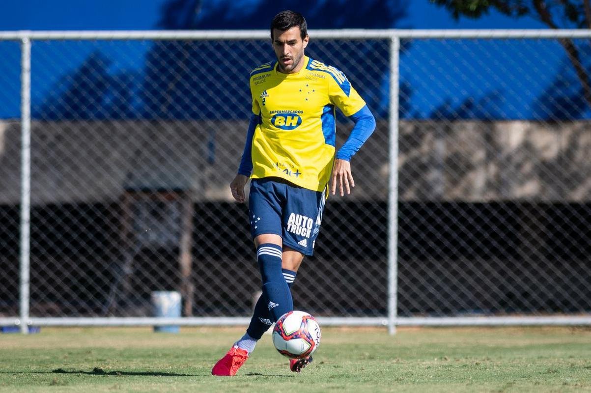Cruzeiro empatou por 1 a 1 com o Boavista-RJ em jogo-treino realizado neste sbado (22/5), na Toca da Raposa II. Rafael Sobis marcou o gol celeste, enquanto Douglas Pedroso fez para a equipe do Rio de Janeiro.