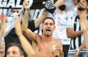 Fotos da torcida do Atltico no pr-jogo contra o Palmeiras no Mineiro