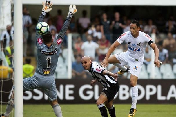 O Santos venceu o Atlético por 3 a 1 neste sábado, em jogo da 32ª rodada do Campeonato Brasileiro