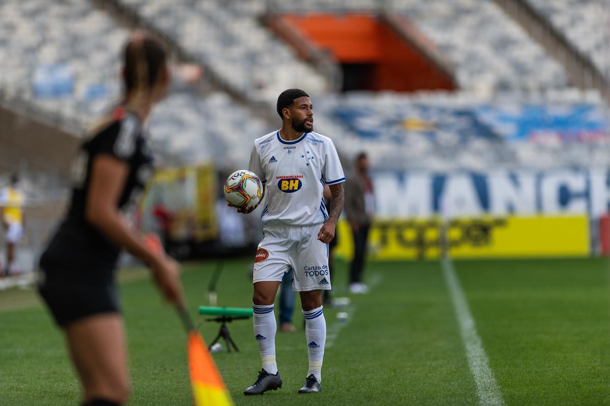 Fotos do jogo entre Cruzeiro e Patrocinense, no Mineirão, pela semifinal do Troféu Inconfidência