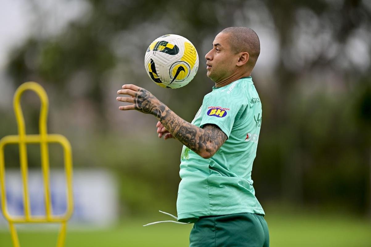 Elenco do Amrica se reapresentou no CT Lanna Drumond nesta quinta-feira, aps trs dias de folga