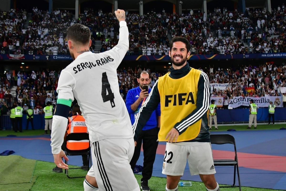 Com gols de Modric, Sergio Ramos, Llorente e Yahia (contra), Real Madrid derrotou o Al Ain por 4 a 1 e fez histria ao conquistar seu terceiro ttulo consecutivo do Mundial de Clubes