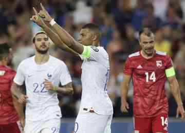 Franceses lideram grupo das Eliminatórias para a Eurocopa, à frente de Grécia e Holanda. Mbappé e Giroud se destacam fora de casa