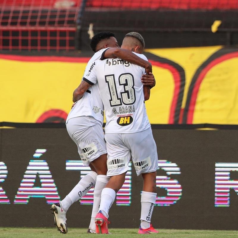 Em duelo pela 37 rodada do Brasileiro, o Atltico vence o Sport, na Ilha do Retiro, por 3 a 2