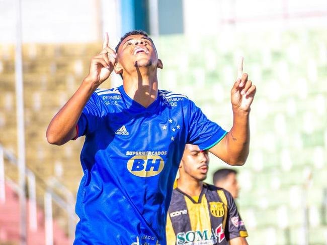 #7 Kaique Rodrigues Barbosa Santos, atacante, 16 anos - 1,62 milho de euros