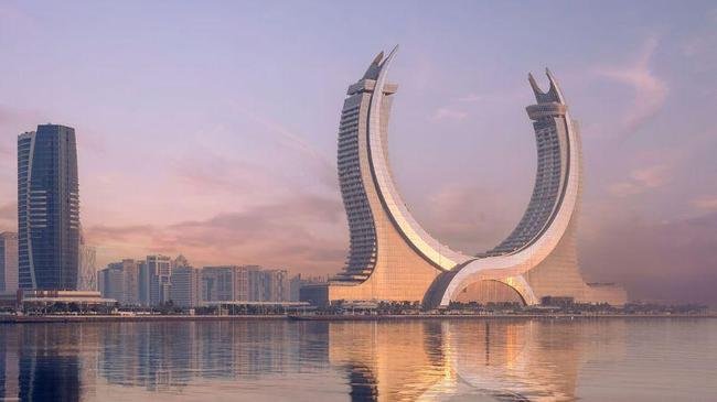 Fotos do luxuoso hotel Fairmont Doha, com cotação de seis estrelas, que foi reservado pela Fifa a convidados da Copa