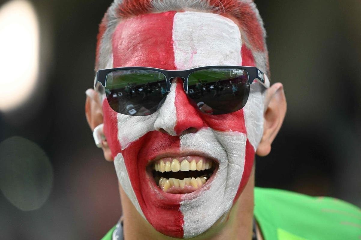 Torcida coloriu o Estdio Al Janoub, no Catar, para acompanhar a partida entre Japo e Crocia, pelas oitavas de final