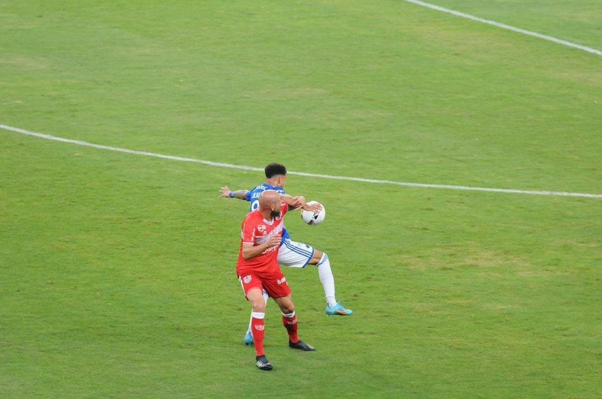 Fotos do jogo entre Cruzeiro e CRB, no Mineiro, em Belo Horizonte, pela 11 rodada da Srie B do Brasileiro