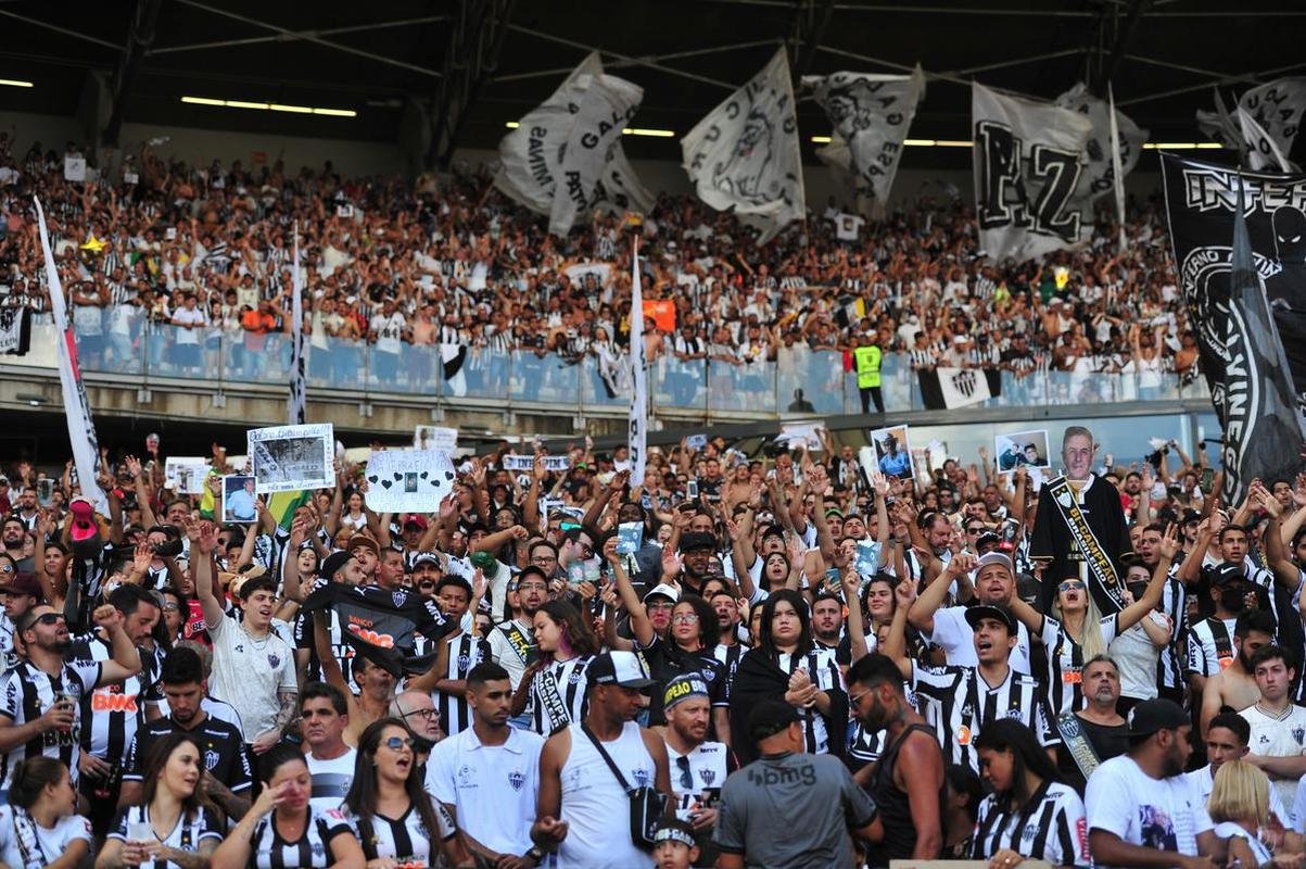 Festa da torcida do Atltico, no Mineiro, no jogo em que o time ergueu a taa de campeo brasileiro, diante do RB Bragantino