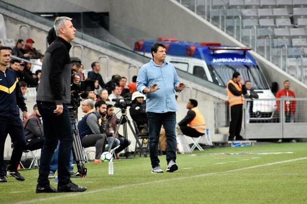 Fotos da partida na Arena da Baixada, pela 28ª rodada do Campeonato Brasileiro