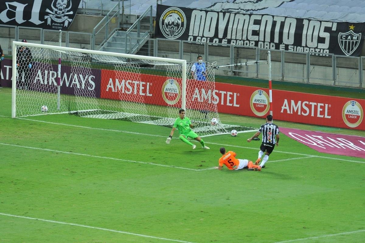 Fotos do jogo entre Atltico e La Guaira, da Venezuela, no Mineiro, em Belo Horizonte, pela ltima rodada do Grupo H da Copa Libertadores