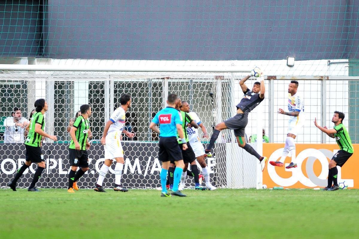 Amrica e Chapecoense fizeram confronto direto por posies na tabela do Campeonato Brasileiro