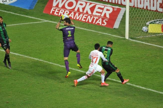 Fotos do jogo entre Amrica e Internacional, no Independncia, em Belo Horizonte, pela stima rodada da Srie A do Campeonato Brasileiro de 2021