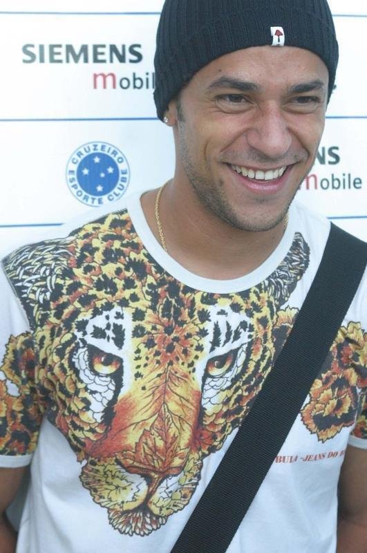 O dia a dia de Fred na Toca da Raposa II entre julho de 2004 e agosto de 2005