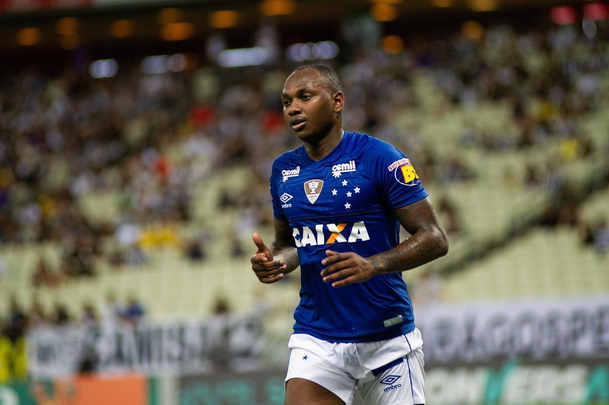 Cruzeiro enfrentou o Cear, neste domingo, em Fortaleza