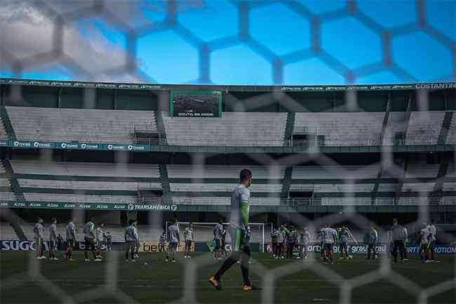 Coxa se preparou no Couto Pereira para buscar a vitria neste domingo 