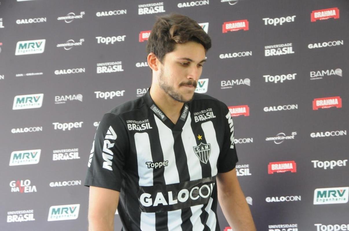 Defensor Igor Rabello deixou o Botafogo para assinar por cinco anos com o Atltico 