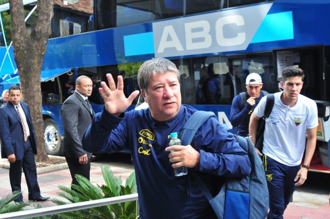 Delegao do Equador desembarcou nesta tera-feira em Belo Horizonte, onde estrear na Copa Amrica