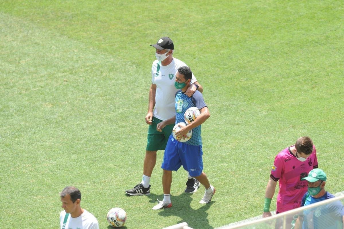 Equipes se enfrentaram neste sbado, pela 13 rodada da competio