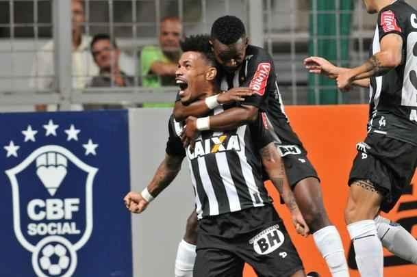 Imagens do jogo entre Atltico e Sport no Independncia