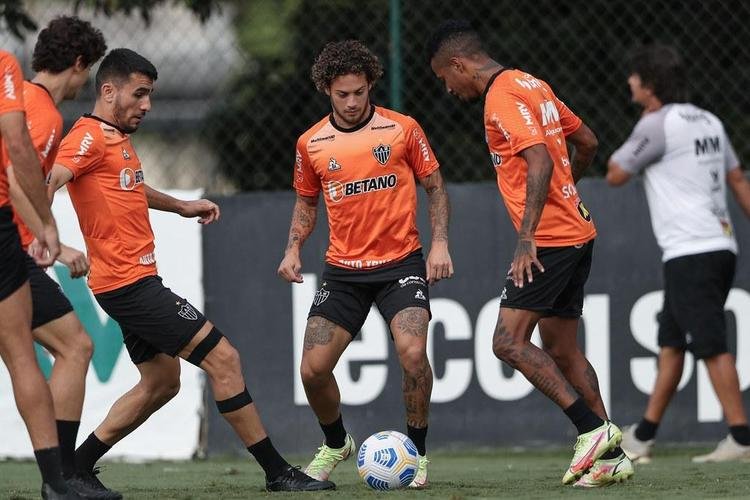 Atlético fecha preparação para enfrentar o Juventude; veja fotos