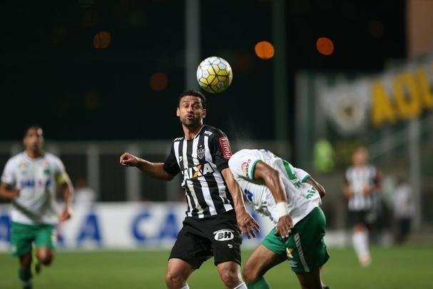 Lance de Atltico x Chapecoense, jogo vlido pelo Campeonato Brasileiro
