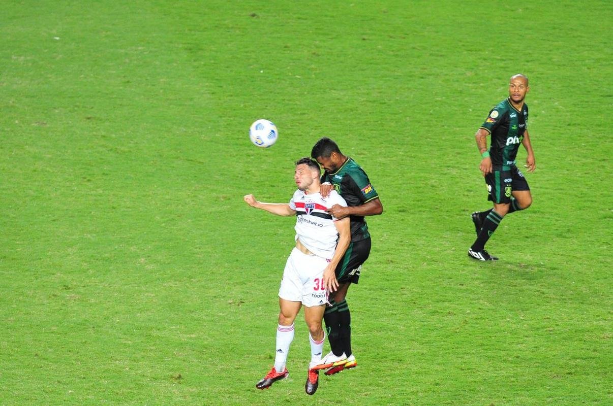 Fotos do jogo entre Amrica e So Paulo, no Independncia, em BH, pela ltima rodada do Campeonato Brasileiro de 2021