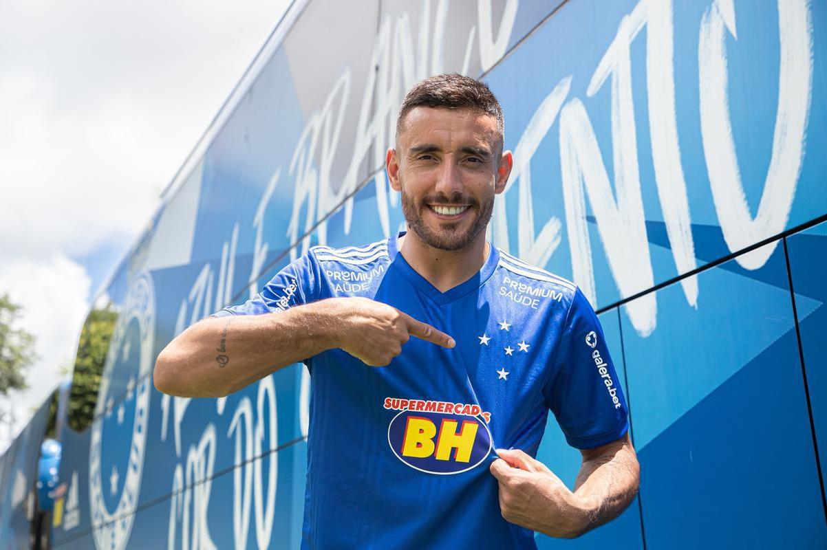 Alan Ruschel, lateral-esquerdo. Deixou o clube em maio e foi emprestado ao América.