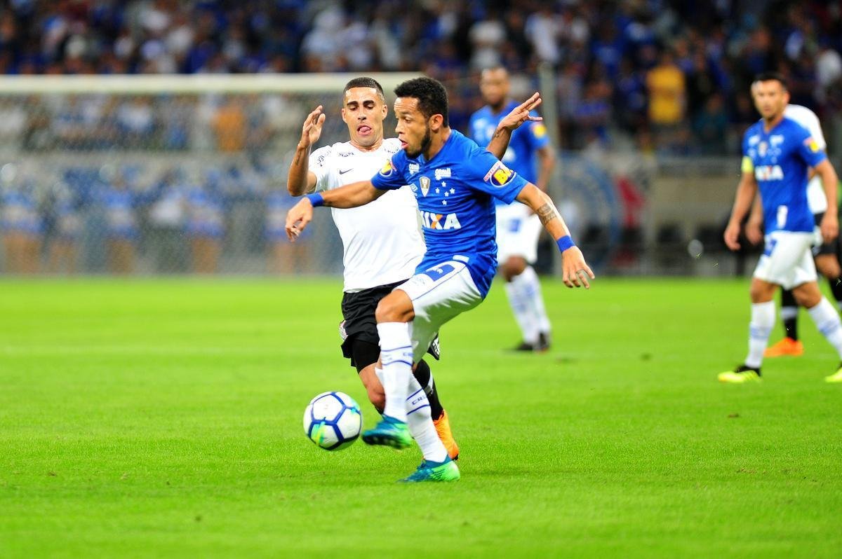 Fotos de Cruzeiro x Corinthians, nesta quarta-feira (4/7), em amistoso no Mineiro