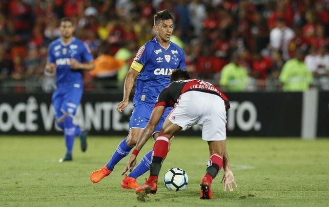 Fotos de Flamengo x Cruzeiro, no estdio Luso-Brasileiro, pela 33 rodada da Srie A