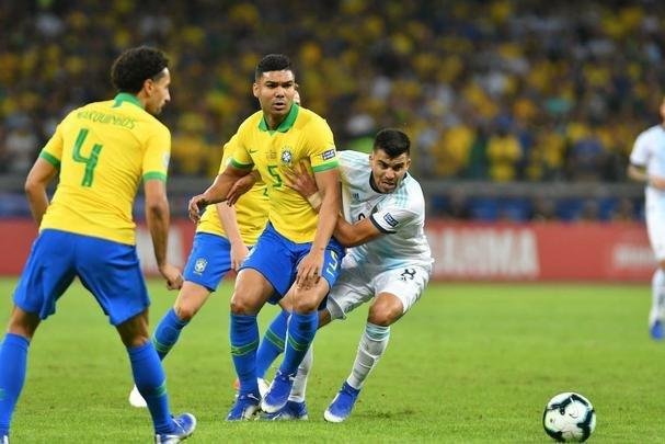 Fotos da vitria do Brasil sobre a Argentina, por 2 a 0, no Mineiro, pela semifinal da Copa Amrica; Gabriel Jesus e Firmino marcaram os gols da seleo em BH