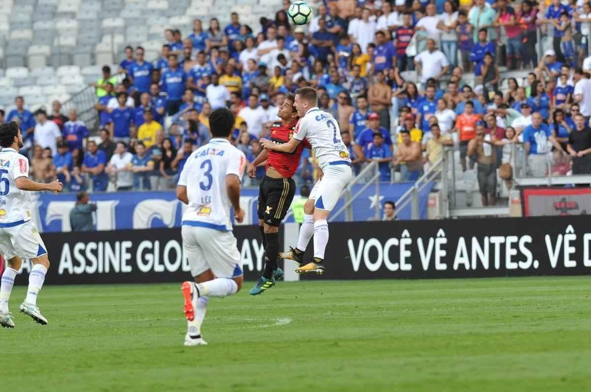 Imagens da partida entre Cruzeiro e Sport, duelo vlido pela 21 rodada da Srie A do Campeonato Brasileiro