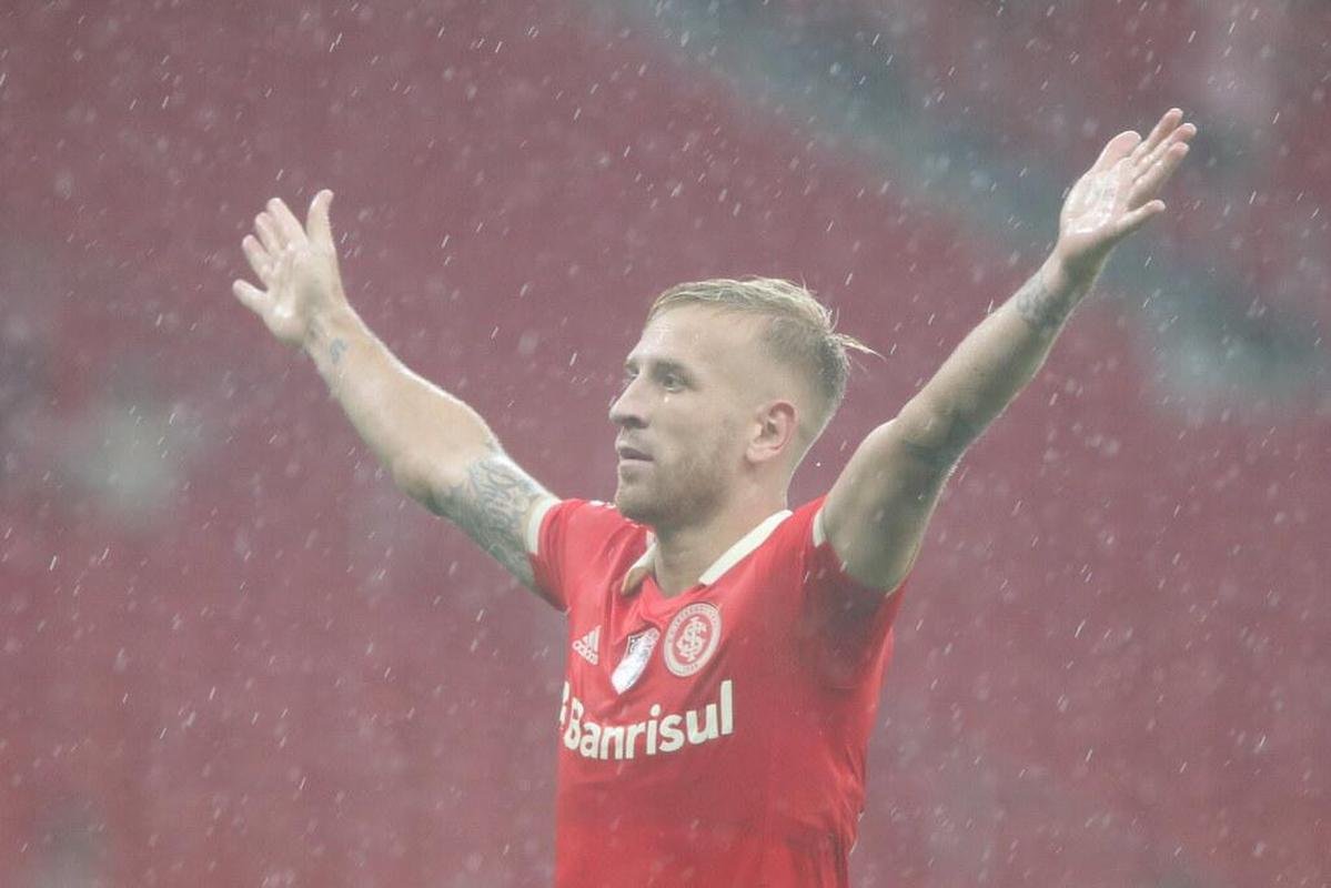 12 - Pedro Henrique (Internacional) - 8 gols