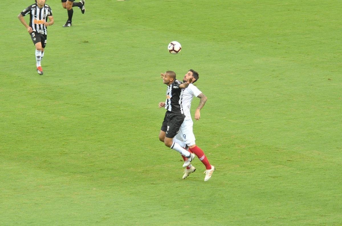 Fotos do duelo entre Atltico e Cerro Porteo, no Mineiro, pelo Grupo E da Copa Libertadores