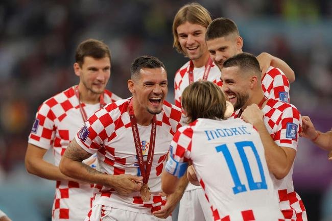 Festa e premiao dos jogadores da Crocia pela conquista do terceiro lugar na Copa do Mundo de 2022, no Catar. Time croata venceu o Marrocos por 2 a 1 neste sbado (17), no Estdio Internacional Khalifa, em Doha