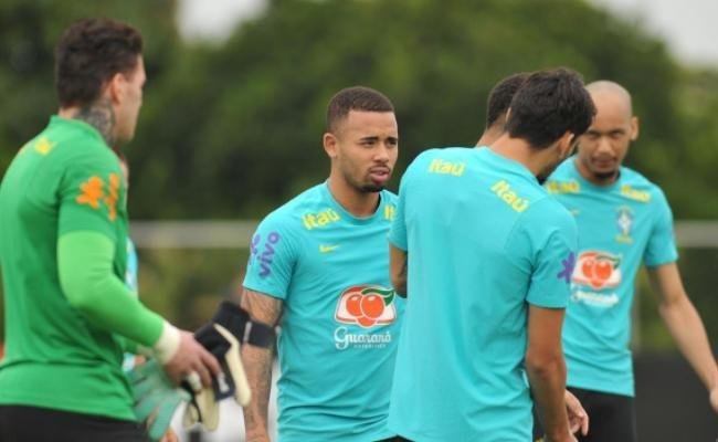 Estrelas da Sele&ccedil;&atilde;o Brasileira se despedem da Toca da Raposa II; veja fotos  - Superesportes