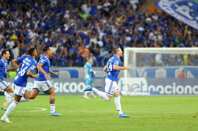 Fotos do jogo de ida da semifinal do Campeonato Mineiro, entre Cruzeiro e Athletic, no Mineiro