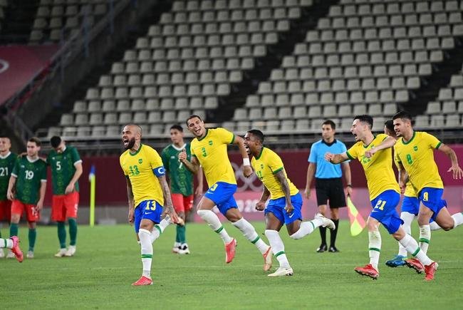 Fotos da vit�ria do Brasil sobre o M�xico, na semifinal do futebol masculino