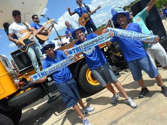 Breno Schaefer, o irmo Gabriel Schaefer e o pai Carlos Schaefer
