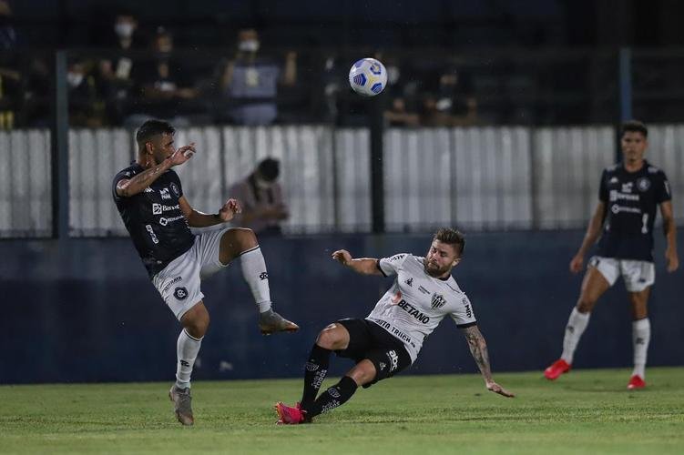 Fotos do jogo entre Remo e Atlético, no estádio Baenão, em Belém, pela ida da terceira fase da Copa do Brasil (Pedro Souza/Atlético)