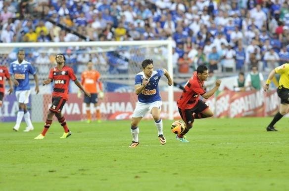 Galeria de fotos do jogo entre Cruzeiro e Flamengo, no Mineiro, pela 19 rodada do Brasileiro