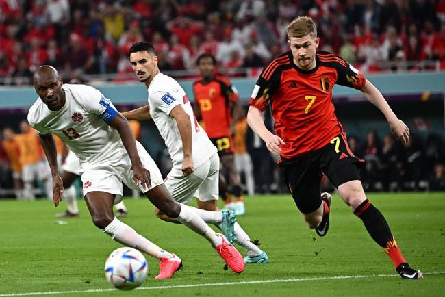 Fotos do jogo entre Bélgica e Canadá pelo Grupo F da Copa do Mundo
